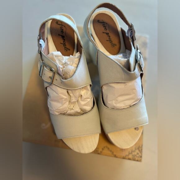 Free People Belem's Clogs White Size 40 New in Box - Picture 3 of 9